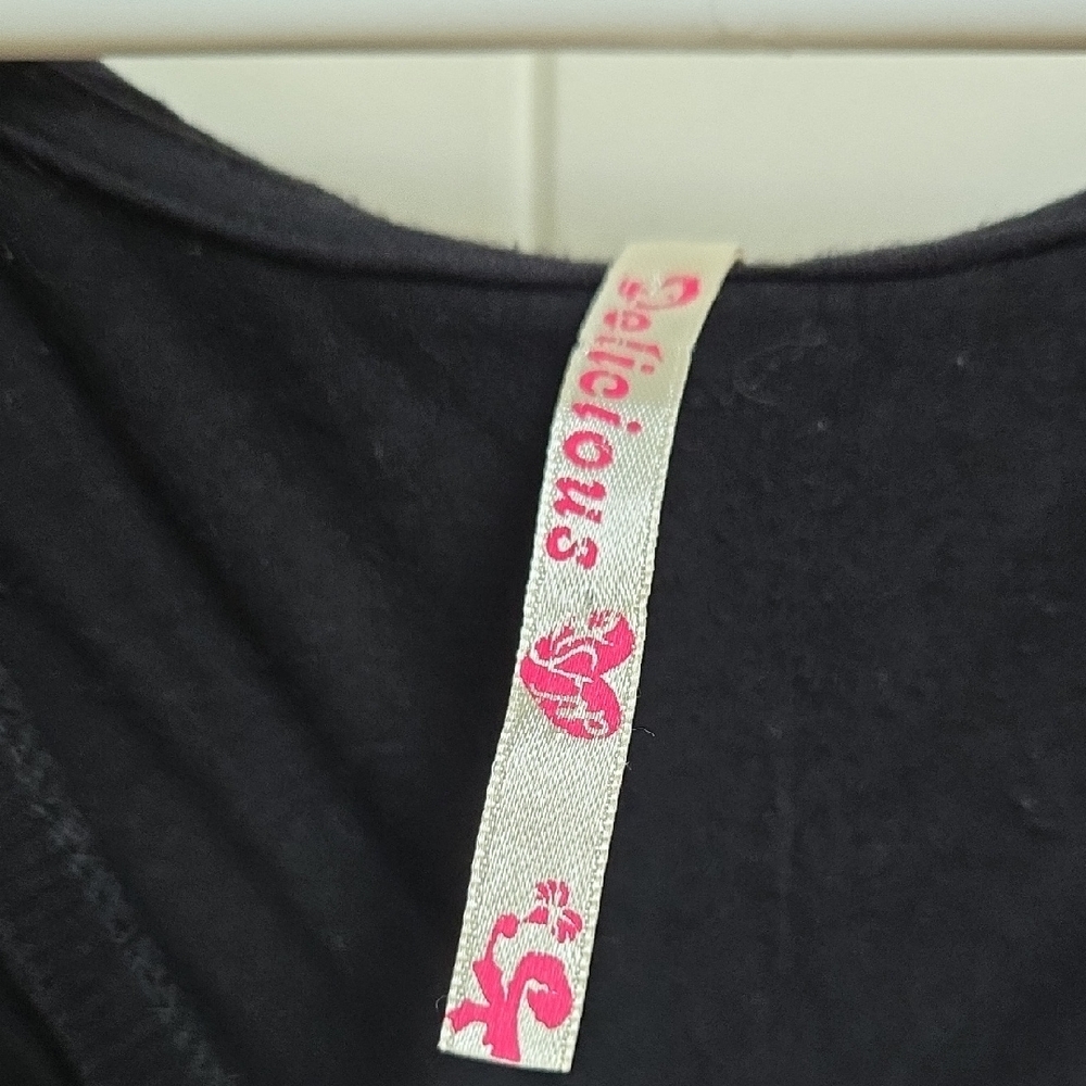 Delicious Black Long Sleeve Women's Tee Top Hoodie XS - Picture 4 of 6